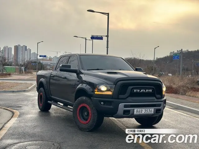DODGE RAM PICKUP 2017