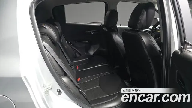 CHEVROLET SPARK 2017 — 162 405 км, серебристо-серый, Корея — под ключ — фото 12