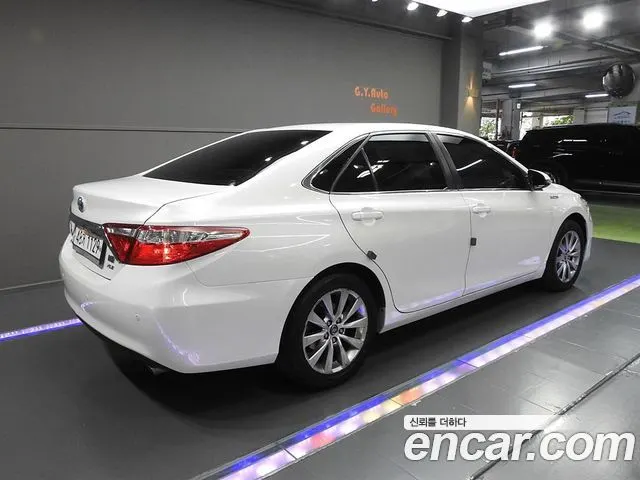 TOYOTA CAMRY 2017 — 61 830 км, белый, Корея — под ключ — фото 3