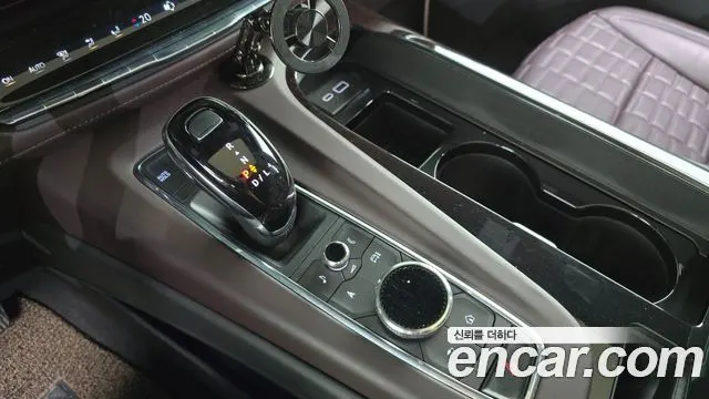 CADILLAC ESCALADE 2023 — 53 436 км, светло-золотистый, Корея — под ключ — фото 9