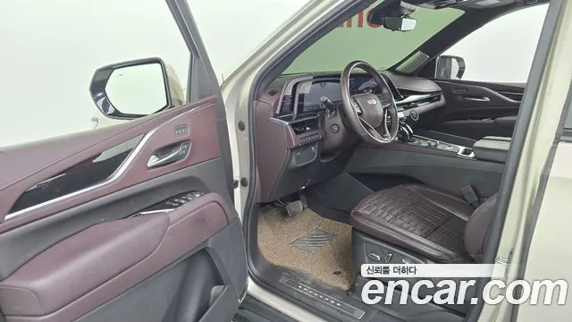 CADILLAC ESCALADE 2023 — 53 436 км, светло-золотистый, Корея — под ключ — фото 10