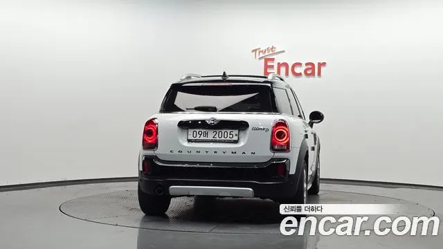 MINI COOPER D COUNTRYMAN 2018 — 79 747 км, белый, Корея — под ключ — фото 4