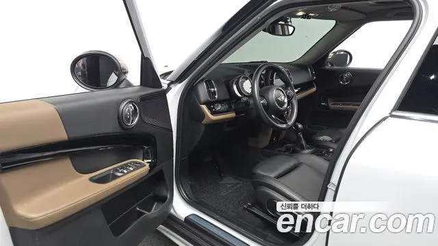 MINI COOPER D COUNTRYMAN 2018 — 79 747 км, белый, Корея — под ключ — фото 10