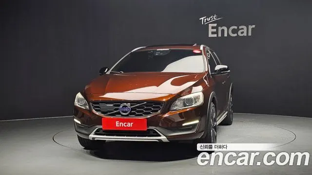 VOLVO V60 CROSS COUNTRY 2016 — 149 083 км, коричневый, Корея — под ключ — фото 3