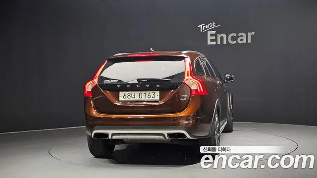 VOLVO V60 CROSS COUNTRY 2016 — 149 083 км, коричневый, Корея — под ключ — фото 4