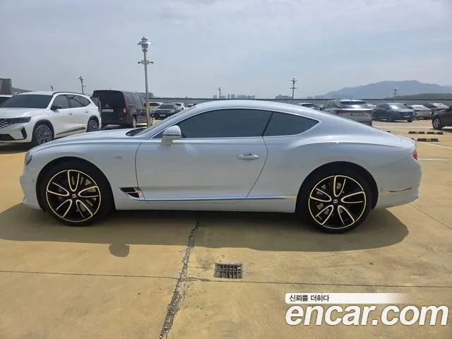 BENTLEY CONTINENTAL 2022