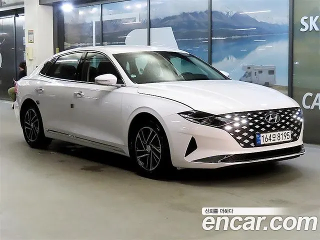 HYUNDAI GRANDEUR 2023