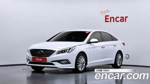 HYUNDAI SONATA 2016 — 100 687 км, белый, Корея — под ключ — фото 1