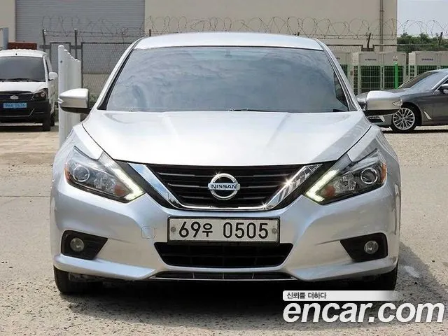 NISSAN ALTIMA — из Кореи под ключ
