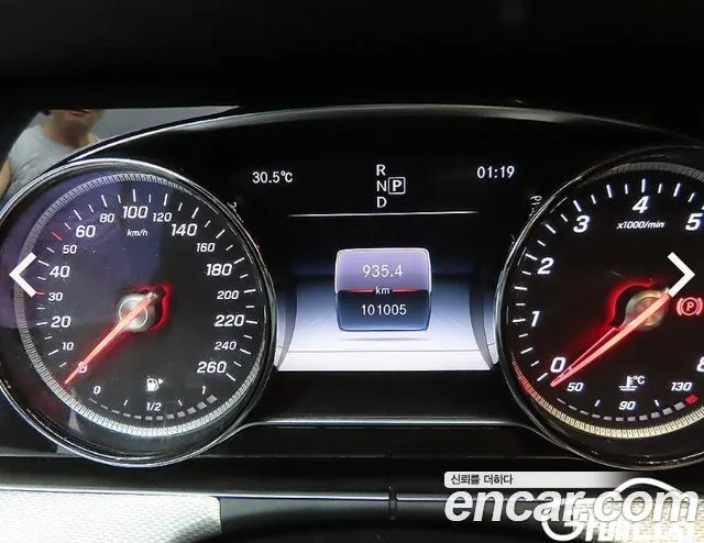 MERCEDES-BENZ E-CLASS W213 2019 — 100 000 км, чёрный, Корея — под ключ — фото 6