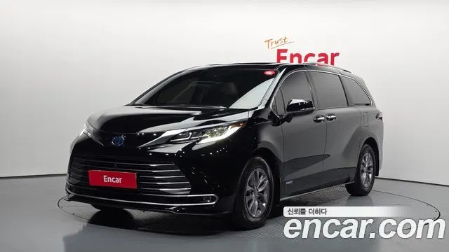 TOYOTA SIENNA 2021