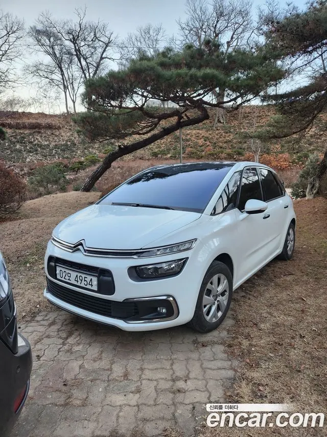 Citroen C4 Picasso — из Кореи под ключ