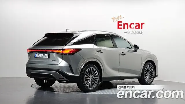 LEXUS RX350H 2024 — 30 515 км, серебристо-серый, Корея — под ключ — фото 2