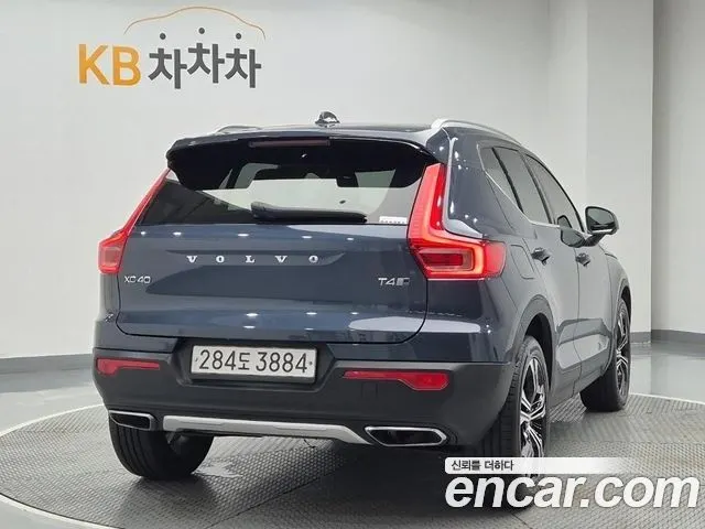 VOLVO XC40 2020 — 47 723 км, бирюзовый, Корея — под ключ — фото 3
