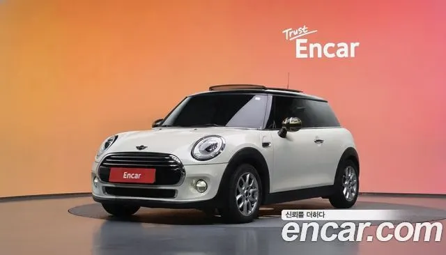 MINI COOPER D 2016 — 70 489 км, белый-перламутр, Корея — под ключ — фото 2
