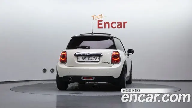 MINI COOPER D 2016 — 70 489 км, белый-перламутр, Корея — под ключ — фото 4
