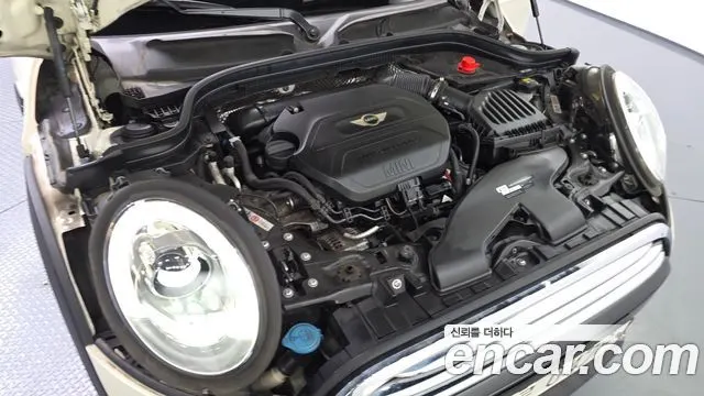 MINI COOPER D 2016 — 70 489 км, белый-перламутр, Корея — под ключ — фото 6