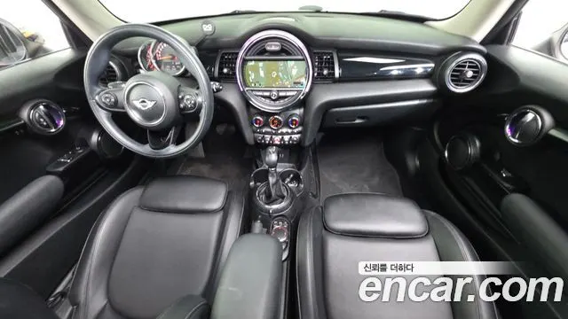 MINI COOPER D 2016 — 70 489 км, белый-перламутр, Корея — под ключ — фото 7