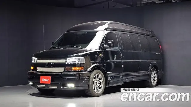 CHEVROLET EXPRESS VAN — из Кореи под ключ