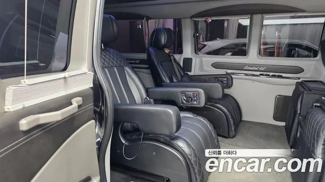 CHEVROLET EXPRESS VAN 2017 — 93 335 км, чёрный, Корея — под ключ — фото 11