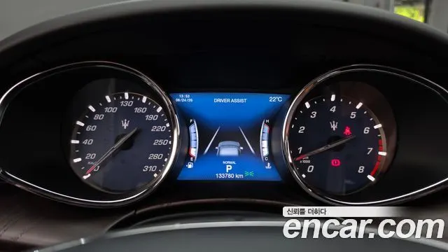 MASERATI QUATTROPORTE 2019 — 133 780 км, белый, Корея — под ключ — фото 8