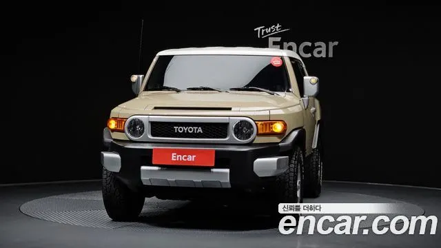 TOYOTA FJ 2013 — 92 557 км, коричневый, Корея — под ключ — фото 3