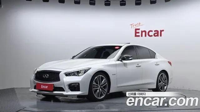 INFINITI Q50 2015