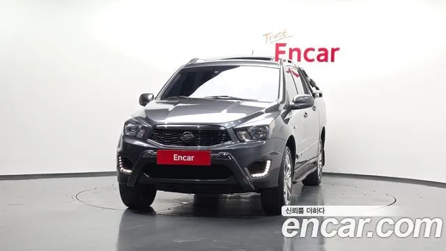 KGM KORANDO SPORTS 2017 — 102 500 км, серый, Корея — под ключ — фото 3