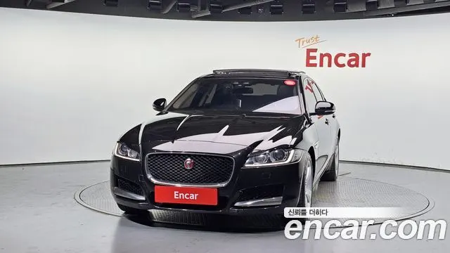 JAGUAR XF 2018 — 177 738 км, чёрный, Корея — под ключ — фото 3