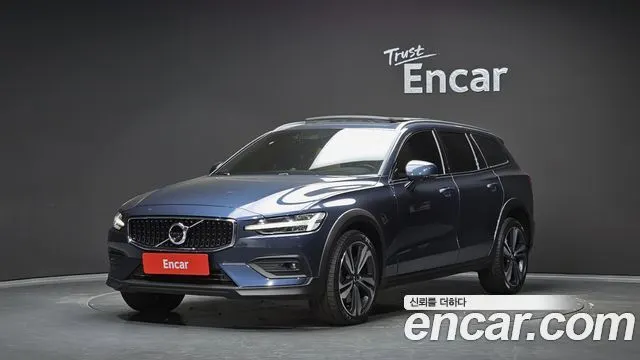 VOLVO V60 CROSS COUNTRY — из Кореи под ключ