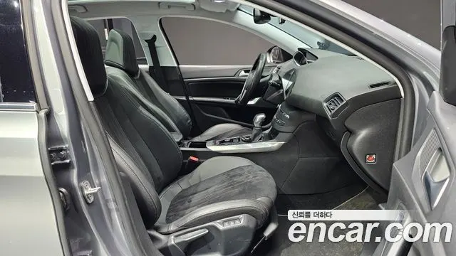 PEUGEOT 308 2015 — 169 749 км, серебристо-серый, Корея — под ключ — фото 12