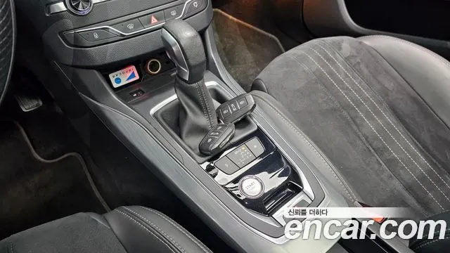 PEUGEOT 308 2015 — 169 749 км, серебристо-серый, Корея — под ключ — фото 9