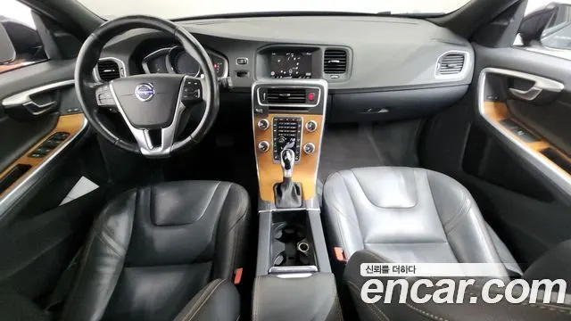 VOLVO V60 CROSS COUNTRY 2018 — 98 333 км, серый, Корея — под ключ — фото 7