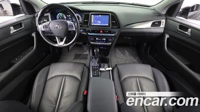 HYUNDAI SONATA HYBRID 2019 — 135 064 км, чёрный, Корея — под ключ — фото 7