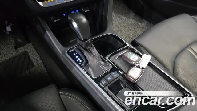 HYUNDAI SONATA HYBRID 2019 — 135 064 км, чёрный, Корея — под ключ — фото 9