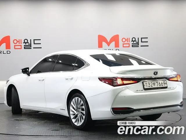 LEXUS ES300H 2022 — 81 759 км, белый, Корея — под ключ — фото 3