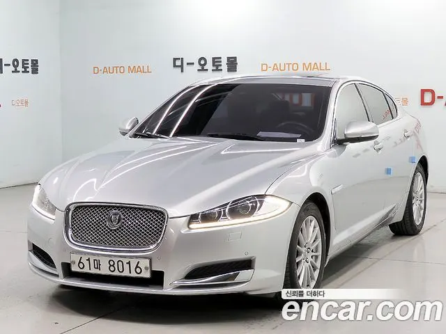 JAGUAR NEW XF 2013