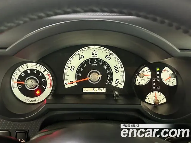 TOYOTA FJ 2014 — 99 700 км, светло-серебристый, Корея — под ключ — фото 5