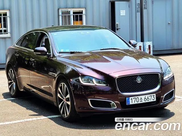JAGUAR ALL NEW XJ 2019 — 151 000 км, бордовый, Корея — под ключ — фото 2