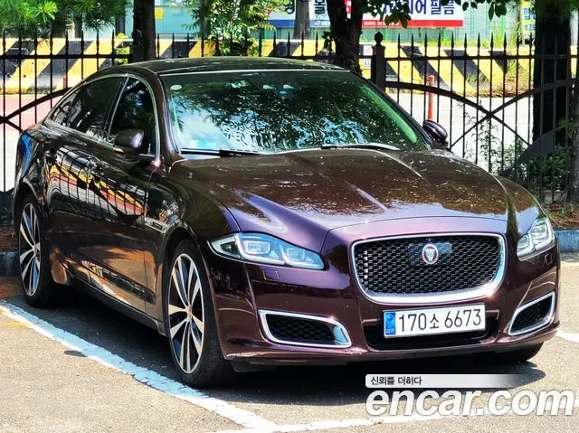 JAGUAR ALL NEW XJ 2019 — 151 000 км, бордовый, Корея — под ключ — фото 3