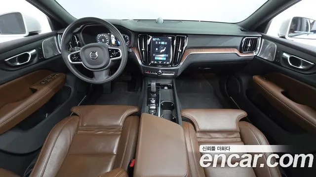 VOLVO V60 CROSS COUNTRY 2021 — 73 070 км, белый, Корея — под ключ — фото 7