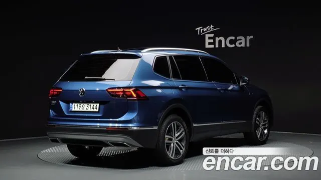 VOLKSWAGEN TIGUAN ALLSPACE 2020 — 81 896 км, синий, Корея — под ключ — фото 2