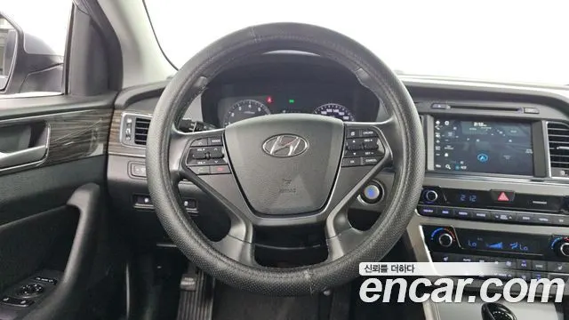 HYUNDAI SONATA 2015 — 149 648 км, серебристый, Корея — под ключ — фото 11