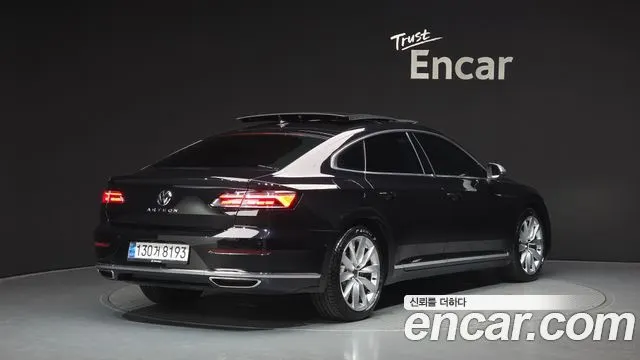 VOLKSWAGEN ARTEON 2023 — 20 850 км, чёрный, Корея — под ключ — фото 2