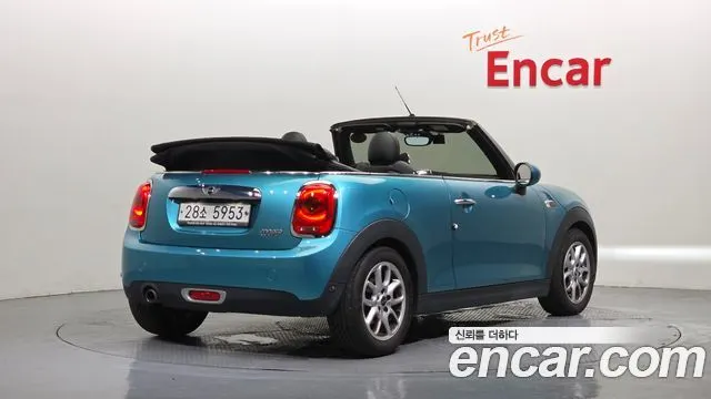 MINI COOPER CONVERTIBLE 2018 — 47 931 км, голубой, Корея — под ключ — фото 2