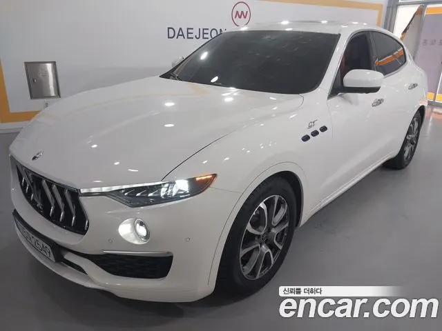 MASERATI LEVANTE 2022