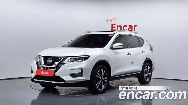 NISSAN X-TRAIL 2018