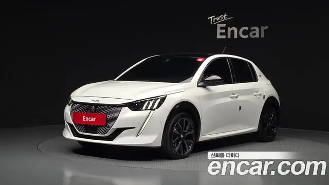 PEUGEOT E-208 2023