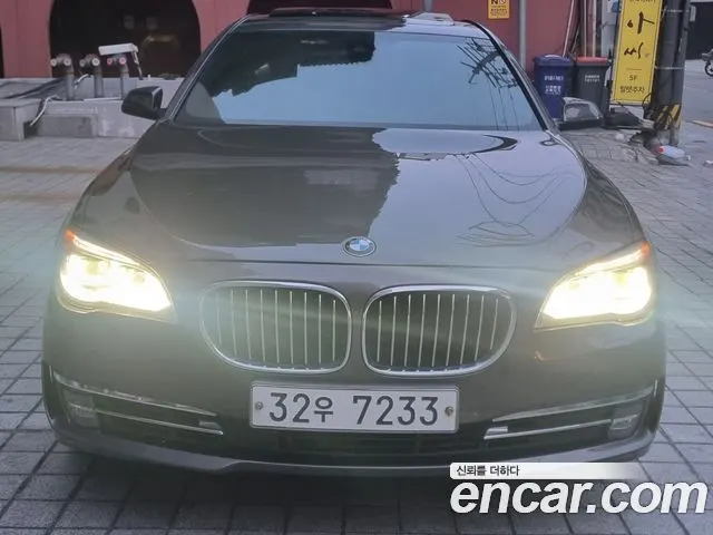 BMW 7 SERIES 2013 — 210 000 км, коричневый, Корея — под ключ — фото 1