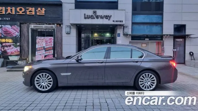 BMW 7 SERIES 2013 — 210 000 км, коричневый, Корея — под ключ — фото 3